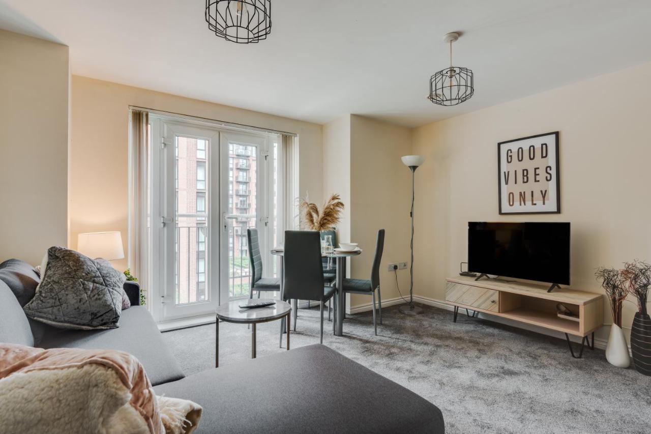 Stylish 2 Bed Manchester Flat Экстерьер фото
